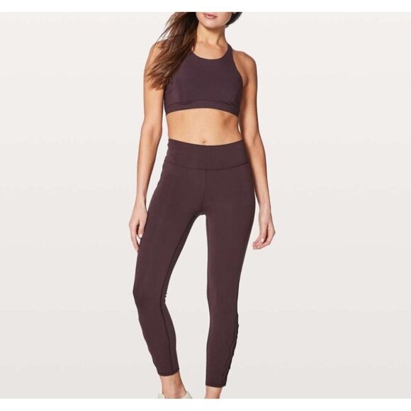 Lululemon Tied To It 7/8 Tight 25" Black Cherry Size 6 Leggings - Picture 3 of 14